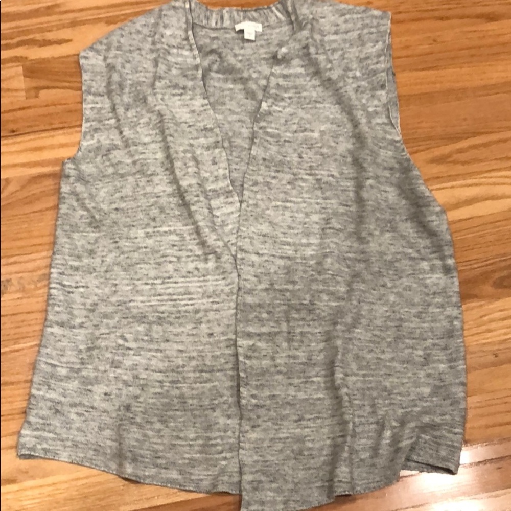 Sweater vest